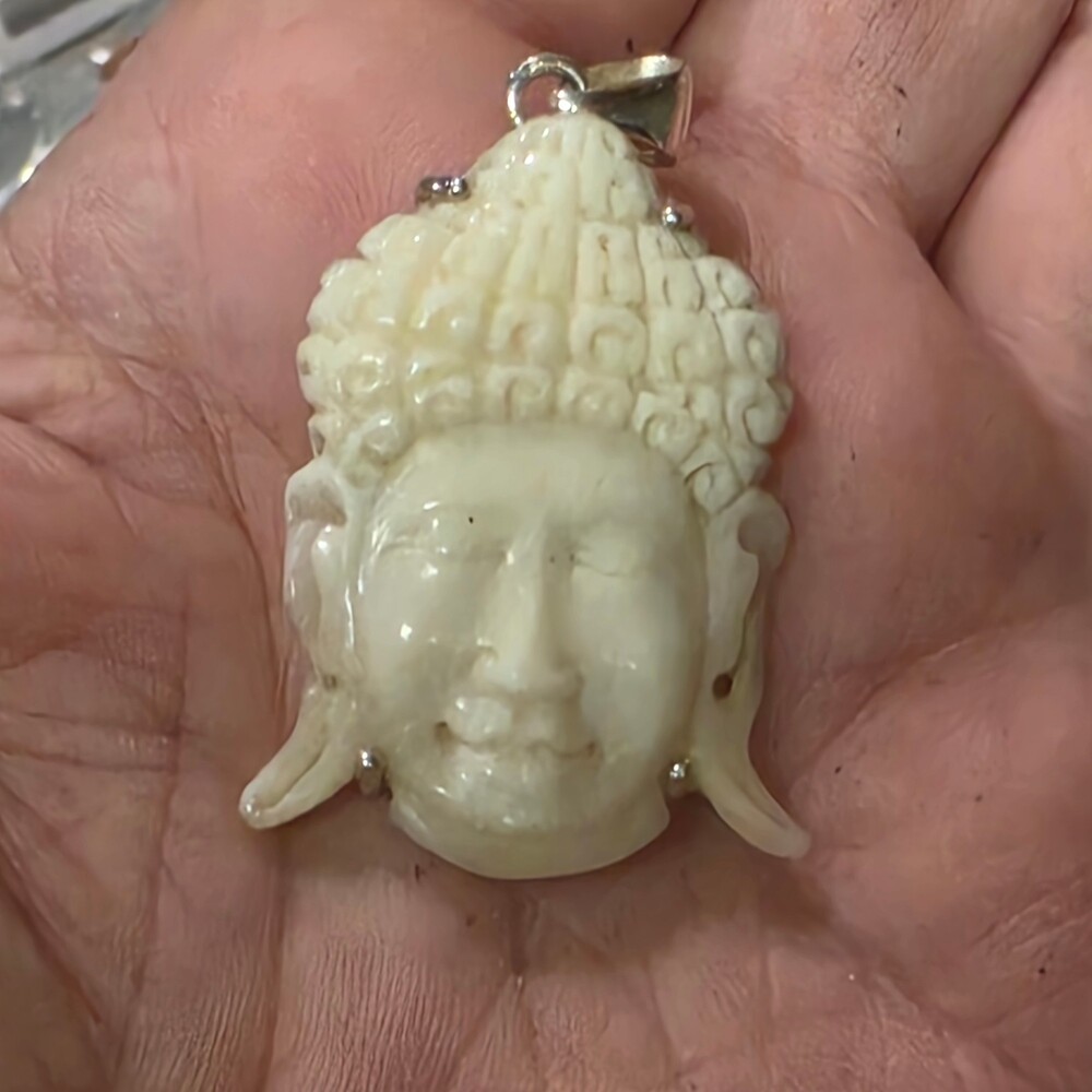 Buddha Carving  925 Sterling Silver Pendant Jewelry CP63709